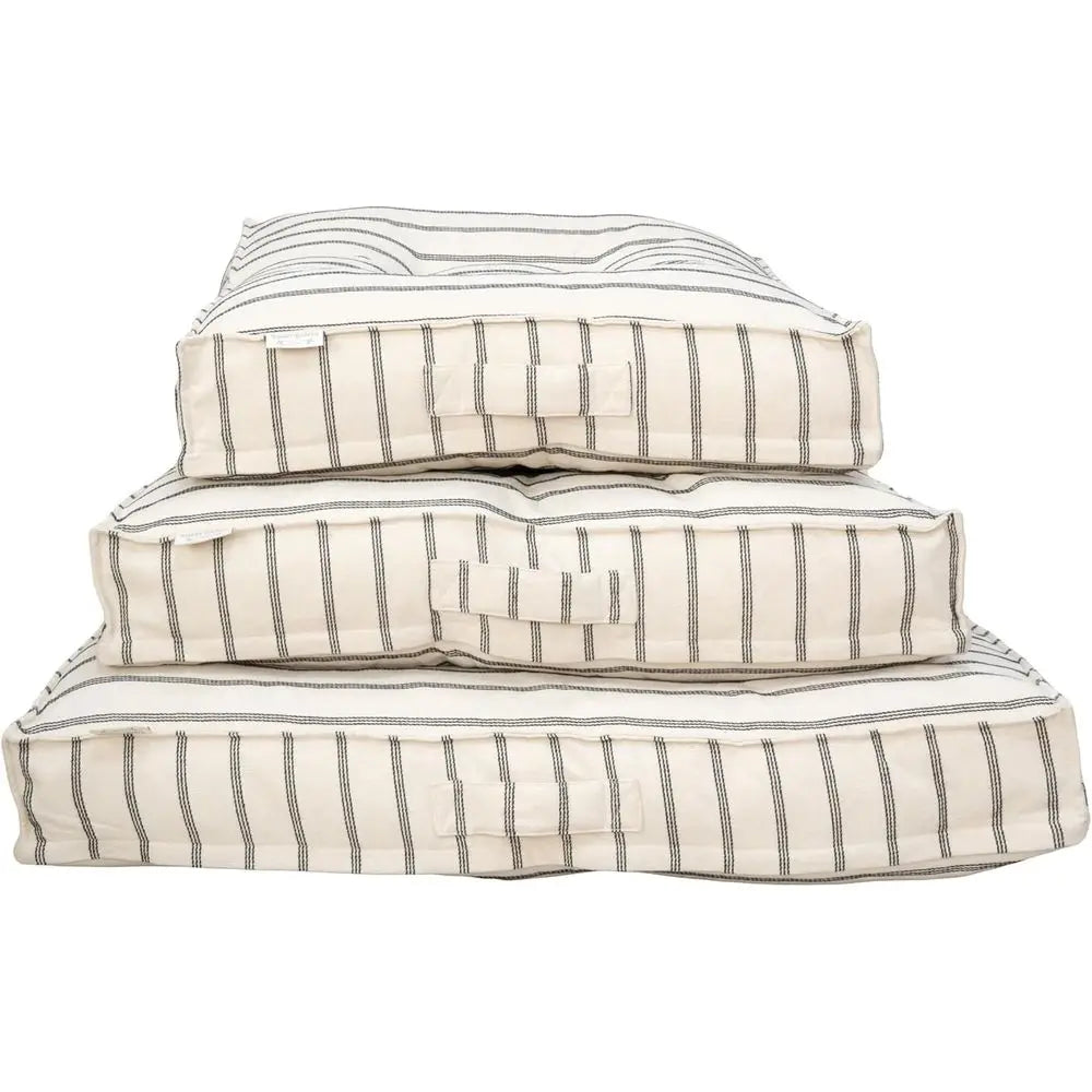 Luxury Washable Pet Bed With Recycled Fill For Pets