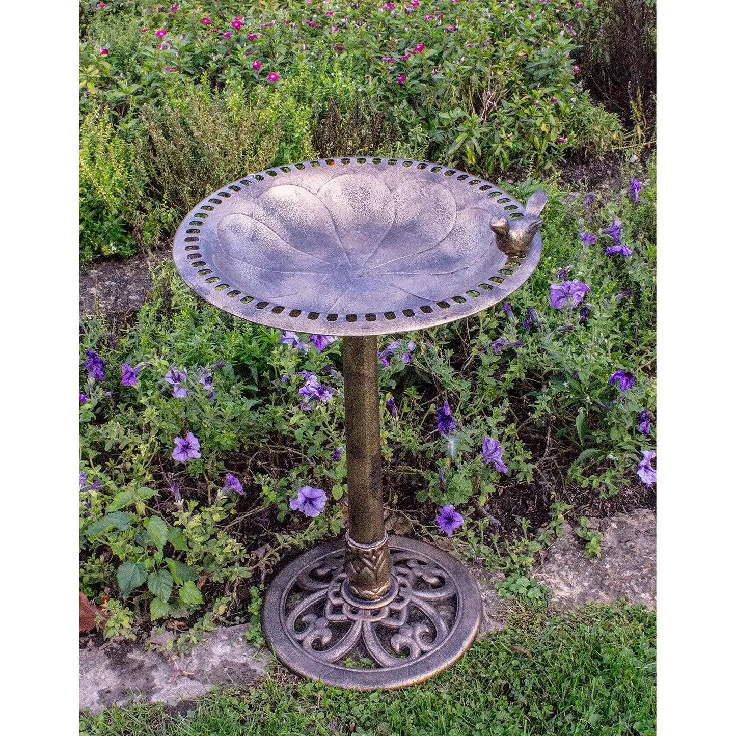Resin Bird Bath Decorative Garden Ornament For Outdoor Use